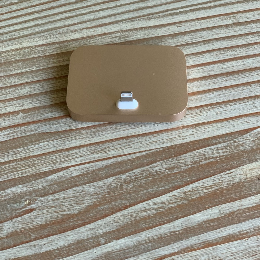 Apple Gold Charging Dock